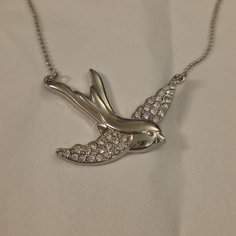 Vintage Bird Gemstone Necklace Age Unknown